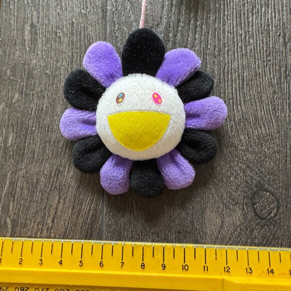 8*8CM Takashi Murakami Flower Rainbow Strap Pin Broach Badge Kaikai Kiki Brooch - Picture 6 of 10